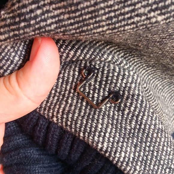 Checkered Korean Short Coat - Picture 5 of 17